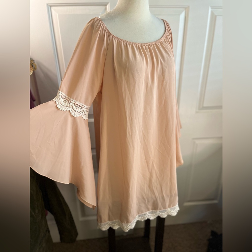 💕HOST PICK💕 NWT Mittoshop Peach Colored Peasant Blouse/Tunic (Size Large)